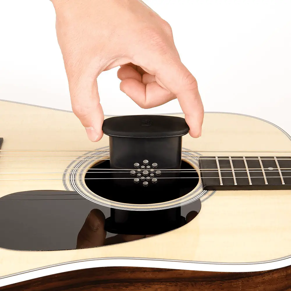 How to Use a Guitar Humidifier Sharpens