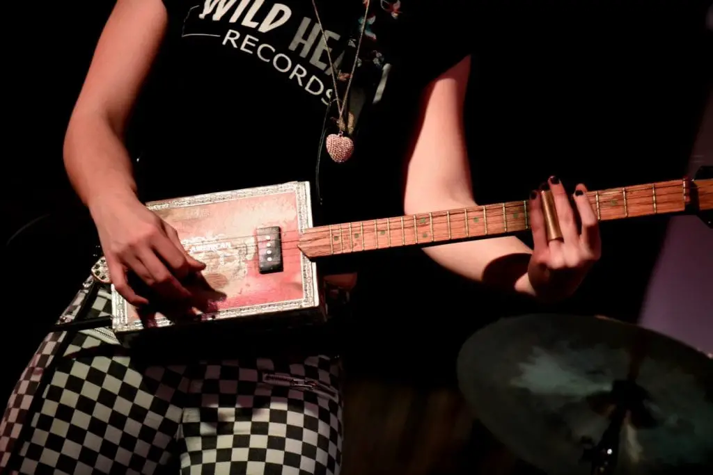 Cigar Box Guitar